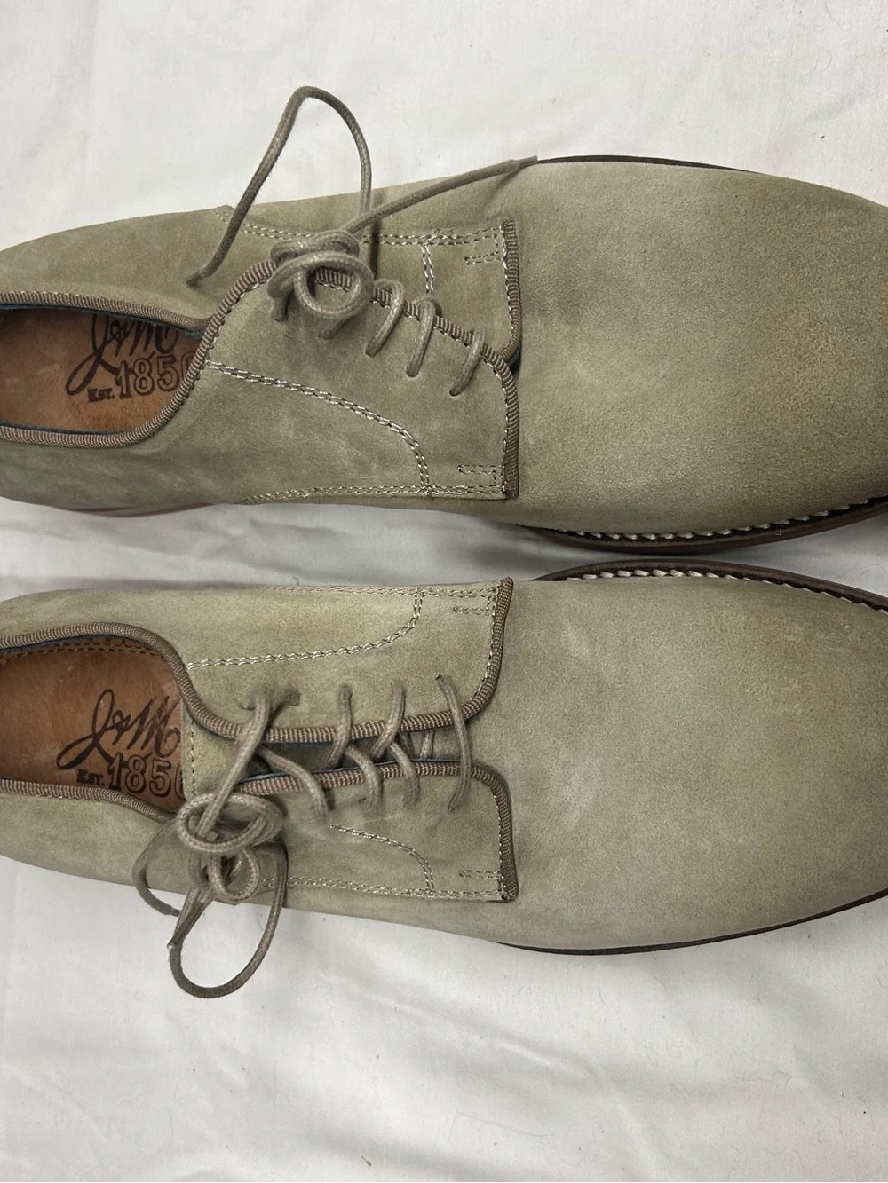 Johnston & Murphy Suede Derbys in Light Taupe